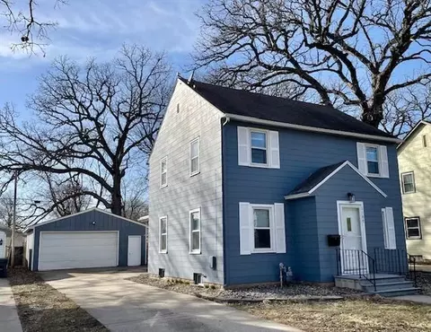 1107 10th St NW, Austin, MN 55912