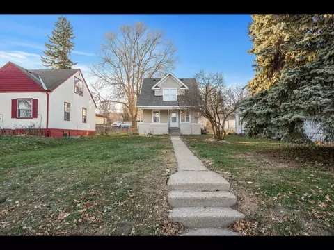 2631 Thomas Ave N, Minneapolis, MN 55411