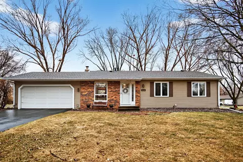 10156 Pilgrim Ln N, Maple Grove, MN 55369
