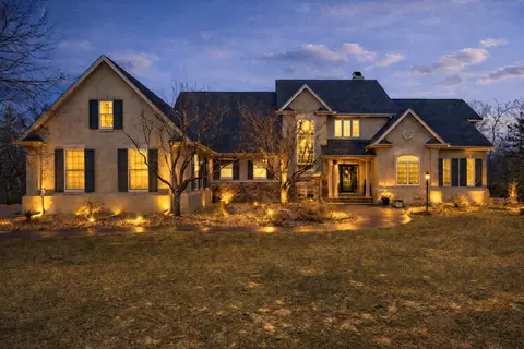 875 Novak Ave N, West Lakeland, MN 55082