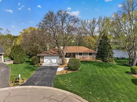 17210 27th Ave N, Plymouth, MN 55447