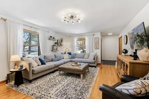 103 Greenwood St, Mahtomedi, MN 55115