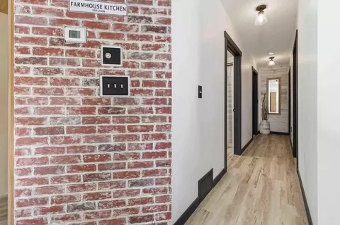 Entry Way - 414 SE 14th St, Brainerd, MN 56401 photo 2 of 2
