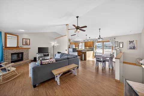 605 Willers Ct, Lake City, MN 55041