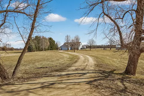 8210 Dempsey Ave SW, Waverly, MN 55390