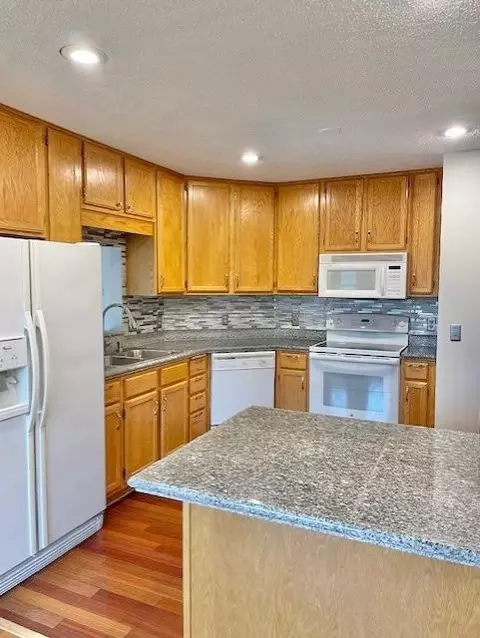 14289 Estates Ave, Apple Valley, MN 55124