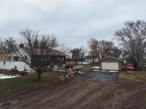 Exterior - 33198 540th Ave, Alberta, MN 56207 photo 3 of 19