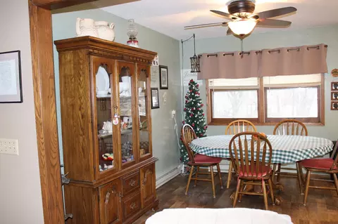 Dining - 33198 540th Ave, Alberta, MN 56207 photo 1 of 5