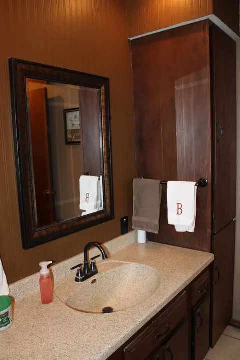 Bath - 33198 540th Ave, Alberta, MN 56207 photo 1 of 4