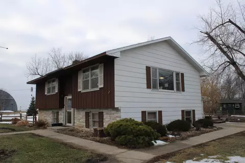 Exterior - 33198 540th Ave, Alberta, MN 56207 photo 5 of 19