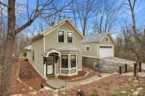 410 Linden St W, Stillwater, MN 55082