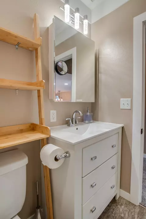 Bath - 515 10th St S, Fargo, ND 58103 photo 2 of 2