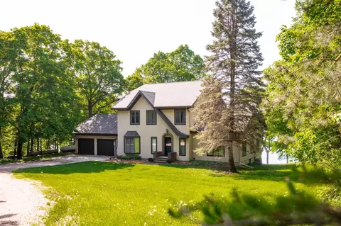 40861 Acorn Dr, Dent, MN 56528