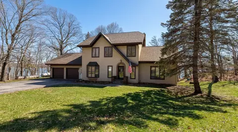 40861 Acorn Dr, Dent, MN 56528