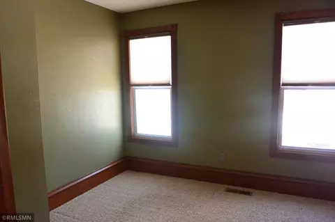 Bedroom - 707 Ford Ave N, Glencoe, MN 55336 photo 4 of 4