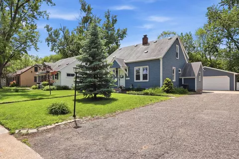 8352 Nicollet Ave S, Bloomington, MN 55420