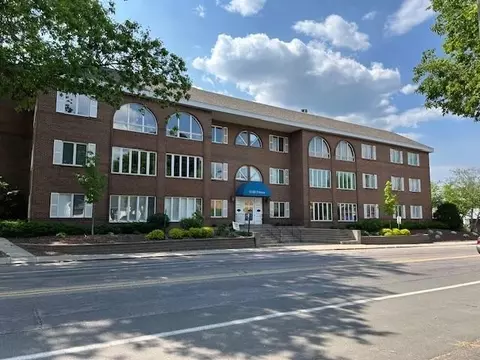 5100 S France Ave S #305, Edina, MN 55410