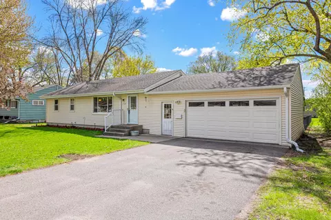 Exterior - 1324 Valley St, Chaska, MN 55318 photo 2 of 7