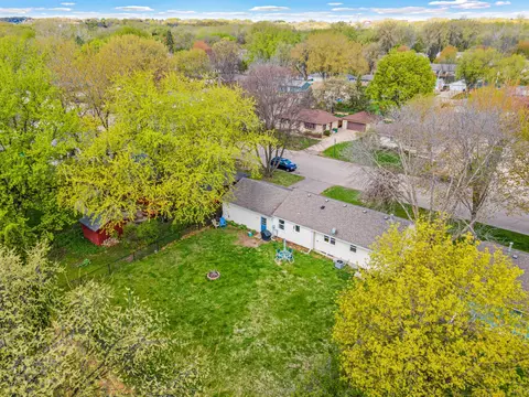 View/Area - 1324 Valley St, Chaska, MN 55318 photo 2 of 4
