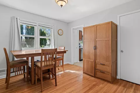 Dining - 1324 Valley St, Chaska, MN 55318 photo 3 of 3