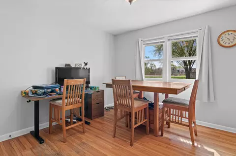 Dining - 1324 Valley St, Chaska, MN 55318 photo 2 of 3