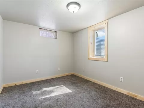 Bedroom - 721 SW 4th St, Brainerd, MN 56401 photo 5 of 7