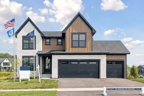 4612 Meadowview Ln, Minnetrista, MN 55331