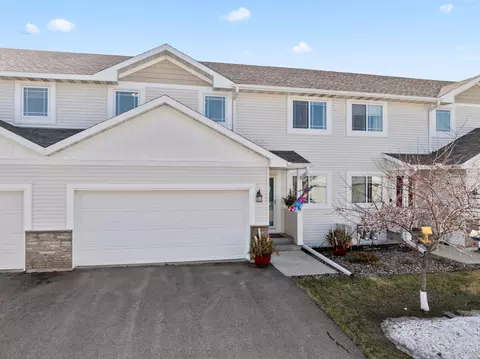 5104 61st St NW, Rochester, MN 55901
