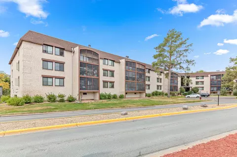 4710 58th Ave N #221, Crystal, MN 55429