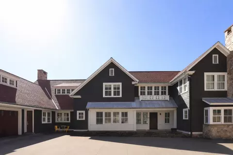 9350 Forest Rd, Cannon Falls, MN 55009