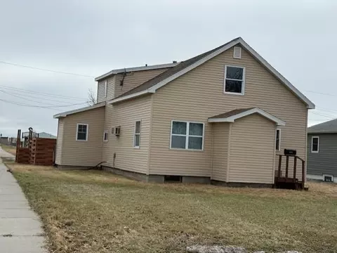 302 10th St S, Breckenridge, MN 56520