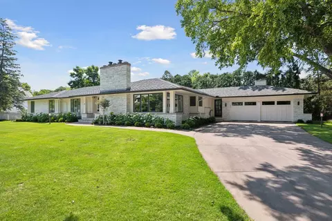 14 Woodland Rd, Edina, MN 55424
