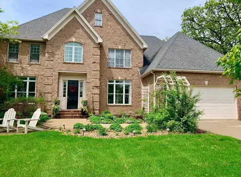 1905 Glendale Hills Dr NE, Rochester, MN 55906