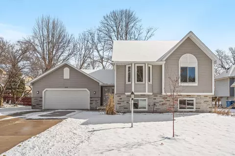 2190 German St, Maplewood, MN 55109