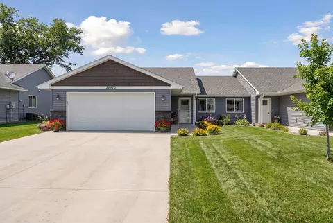 38820 Maple Ct, North Branch, MN 55056