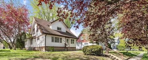 615 7th St, Kenyon, MN 55946