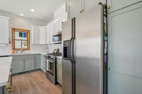 Kitchen - 5769 Sunset Rd, Mound, MN 55364 photo 4 of 4