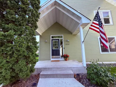 Exterior - 5769 Sunset Rd, Mound, MN 55364 photo 2 of 7