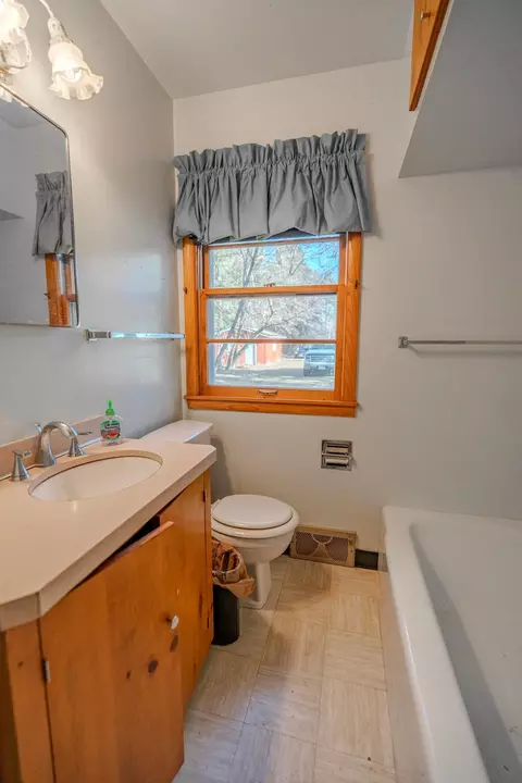 Bath - 5579 320th St, Cushing, MN 56443 photo 1 of 2