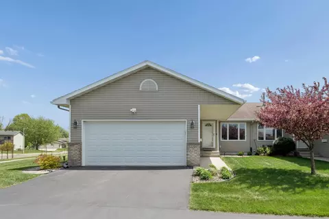 2201 Fisher Ct NW, Rochester, MN 55901