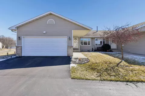 2201 Fisher Ct NW, Rochester, MN 55901