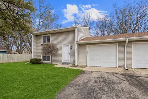 7093 146th St W, Apple Valley, MN 55124