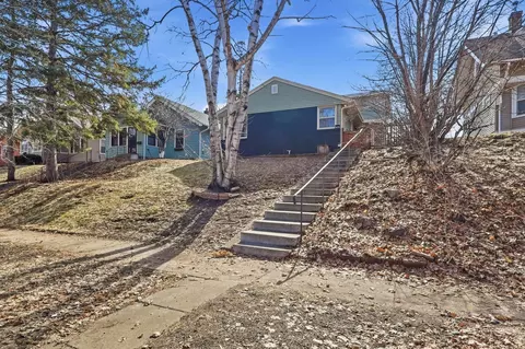 1876 Berkeley Ave, Saint Paul, MN 55105