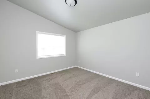 Bedroom - 153 Pine Ave, Mapleton, ND 58059 photo 2 of 6