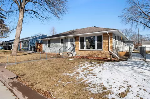 616 2nd Ave NE, Osseo, MN 55369
