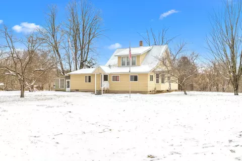 5475 320th St, Stacy, MN 55079