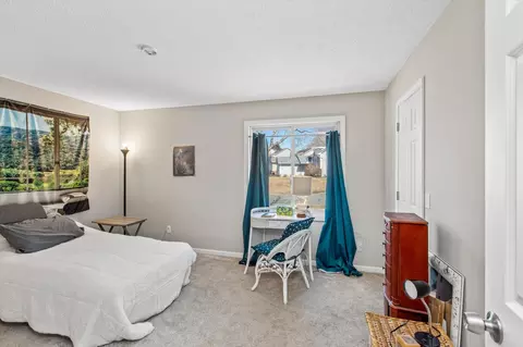 Bedroom - 3582 Baltic Ave, Eagan, MN 55122 photo 1 of 8