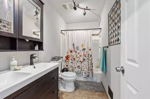Bath - 3582 Baltic Ave, Eagan, MN 55122 photo 1 of 2
