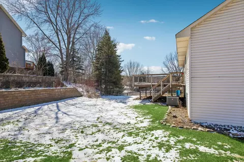 Exterior - 3582 Baltic Ave, Eagan, MN 55122 photo 4 of 4