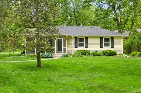 1501 Valders Ave N, Golden Valley, MN 55427